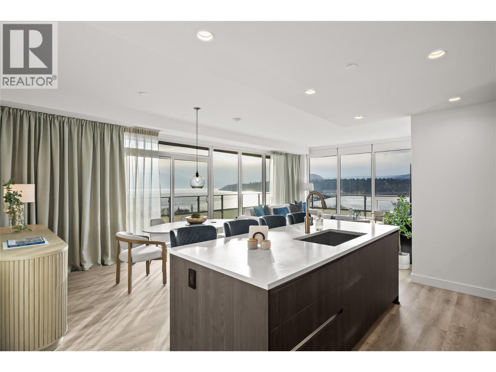 2007 238 Leon Avenue, Kelowna