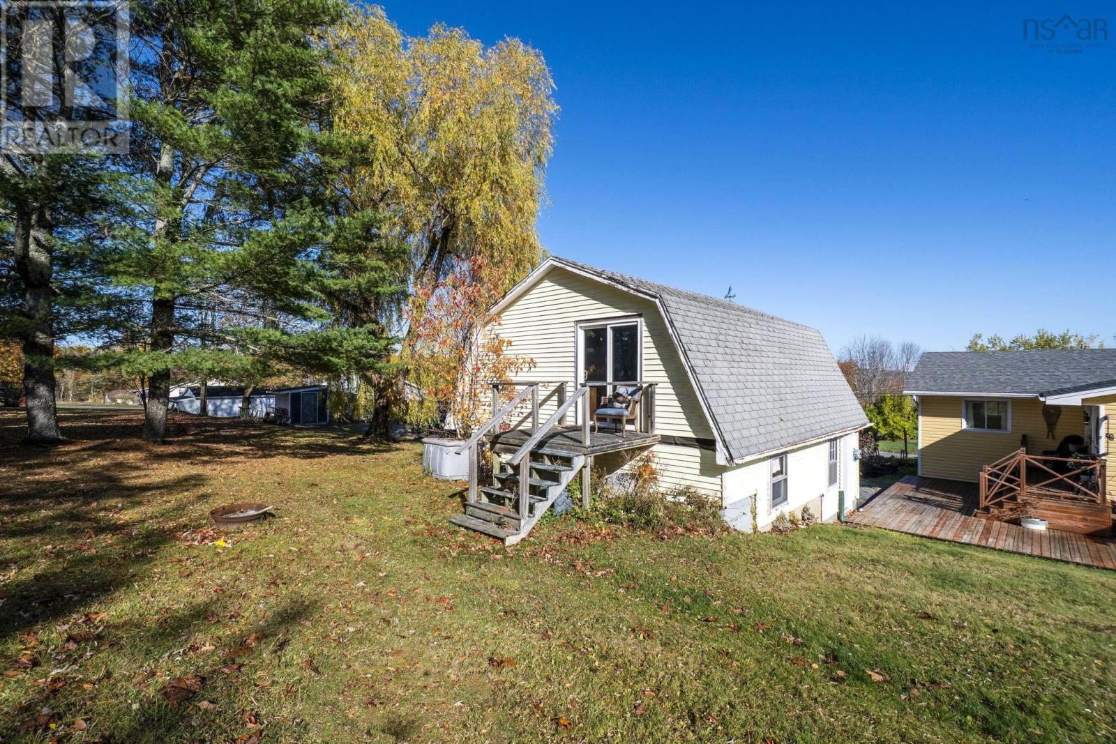 Property 29 of 38 of 25 Maple Avenue