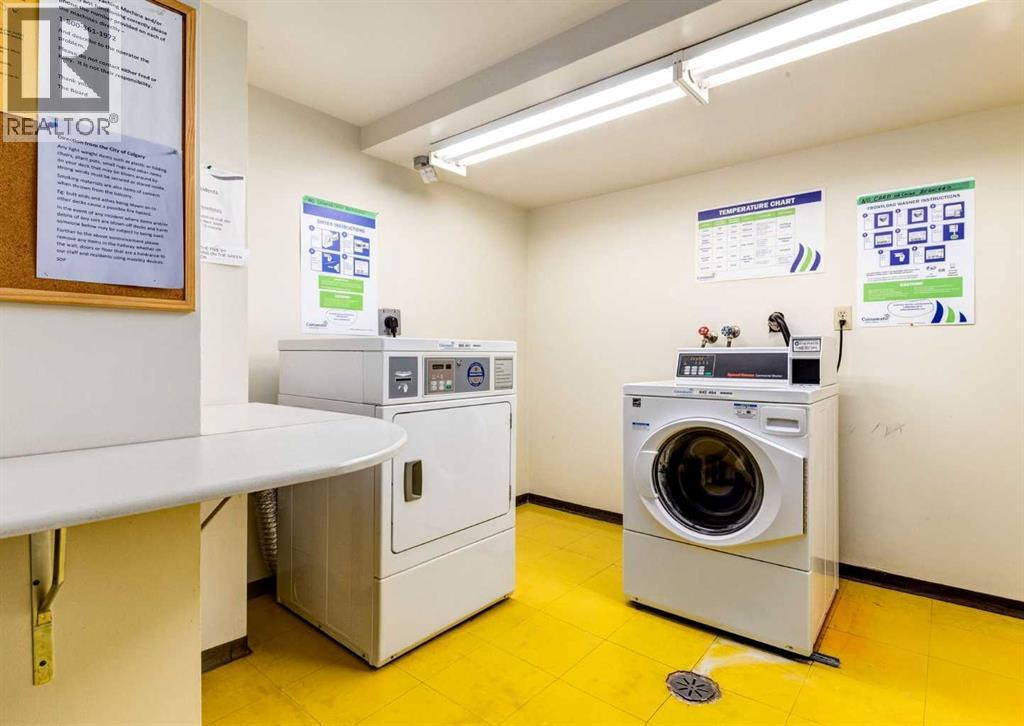 Single Family House for Sale in    Avenue NW Bowness Calgary 