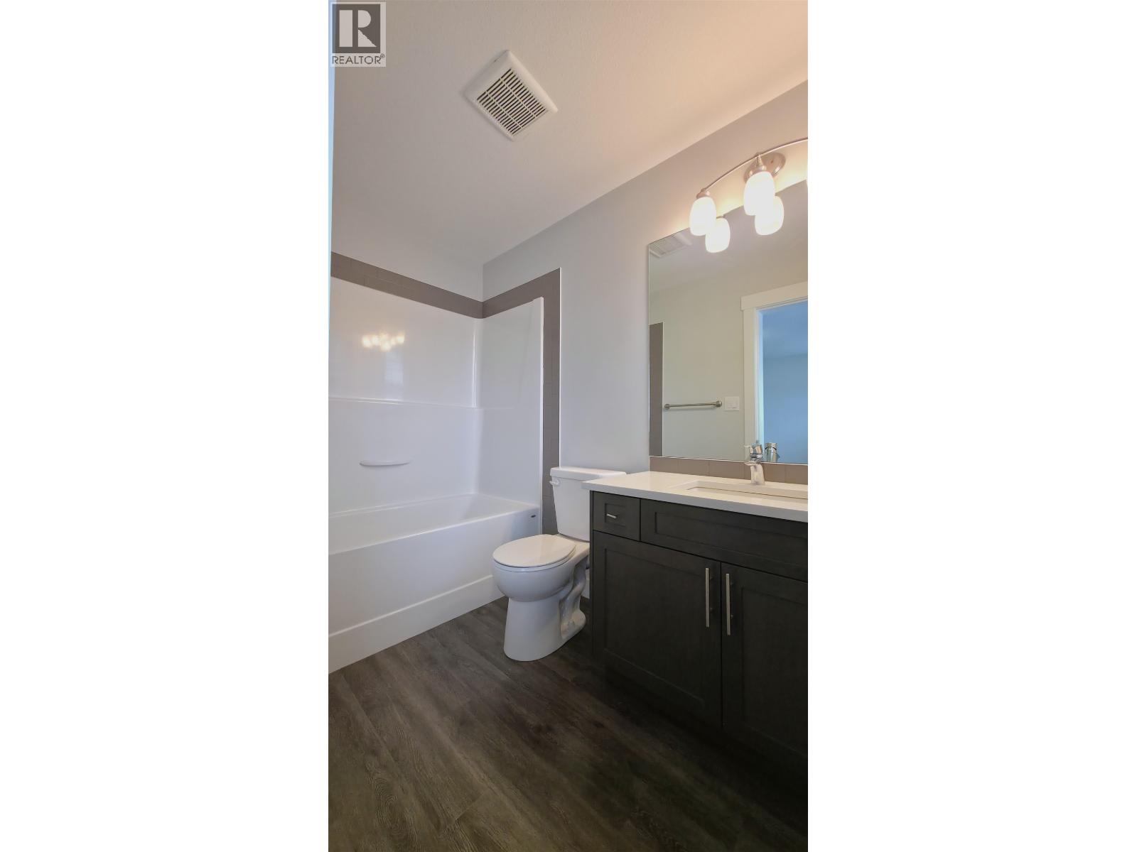 #101 6798 WESTGATE AVENUE - 19