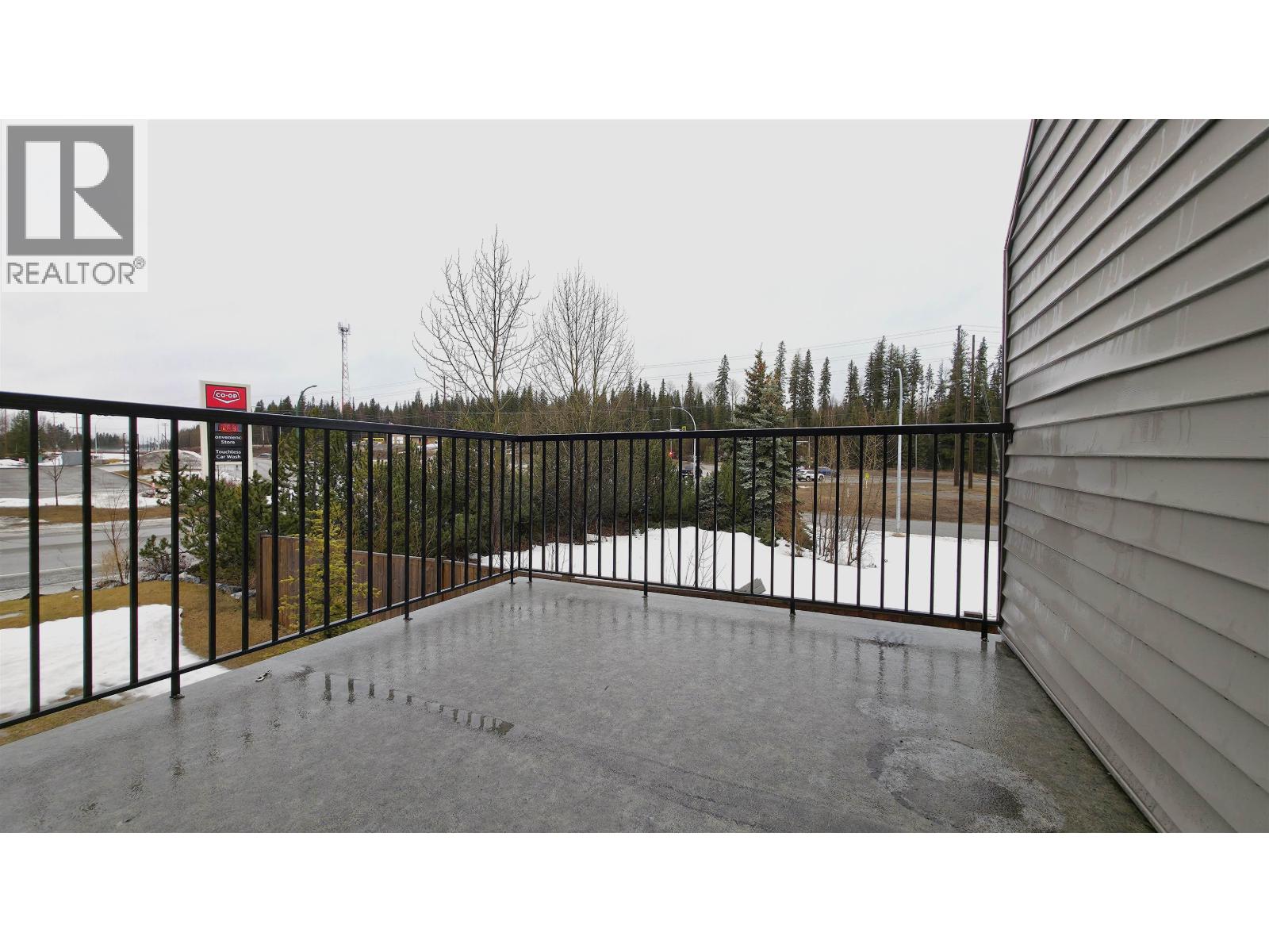 #101 6798 WESTGATE AVENUE - 26