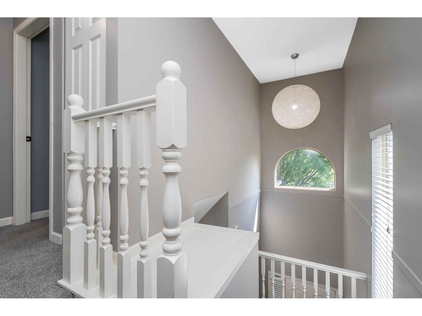 15411 RUSSELL AVENUE, White Rock