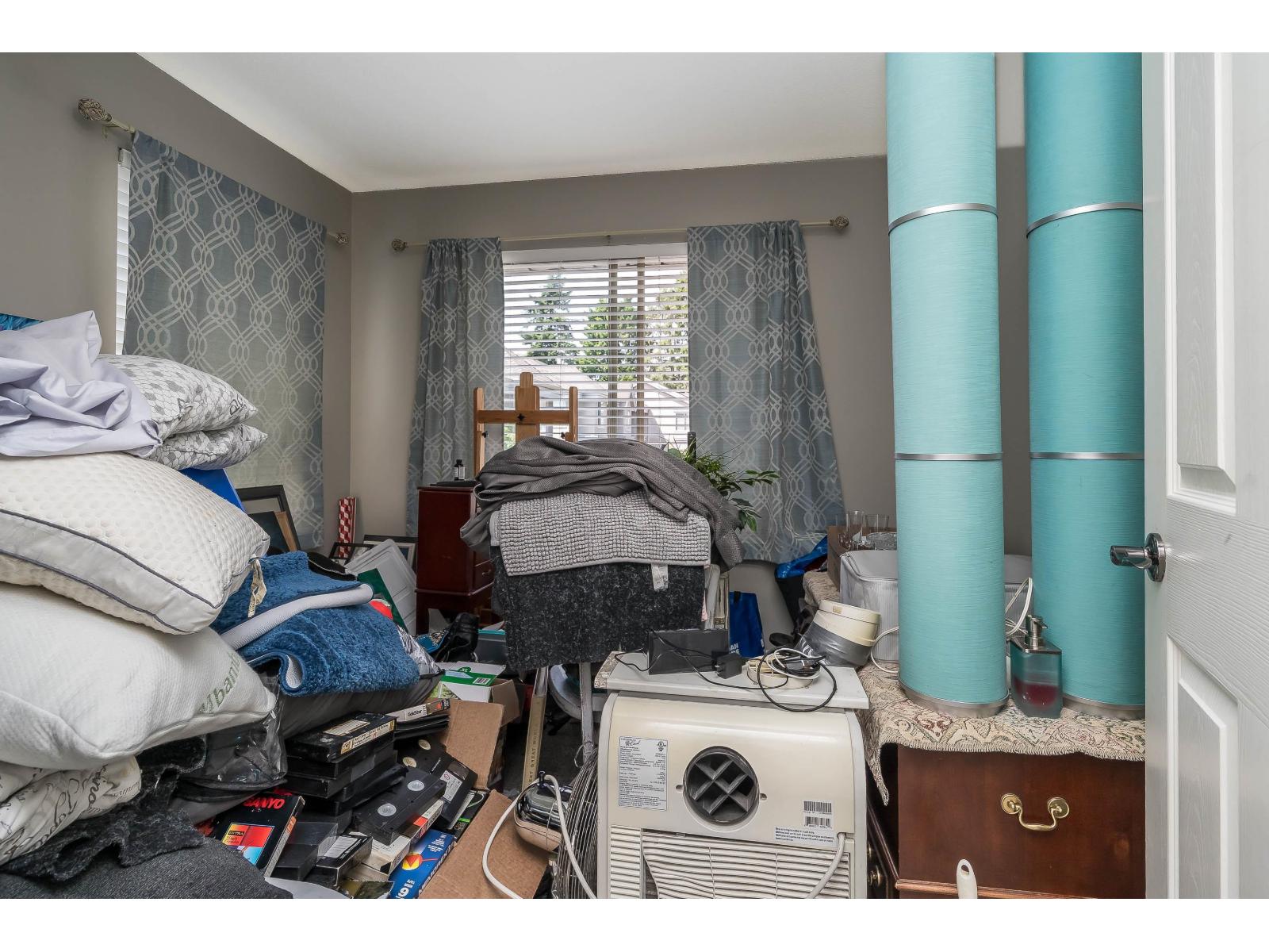 15411 RUSSELL AVENUE, White Rock