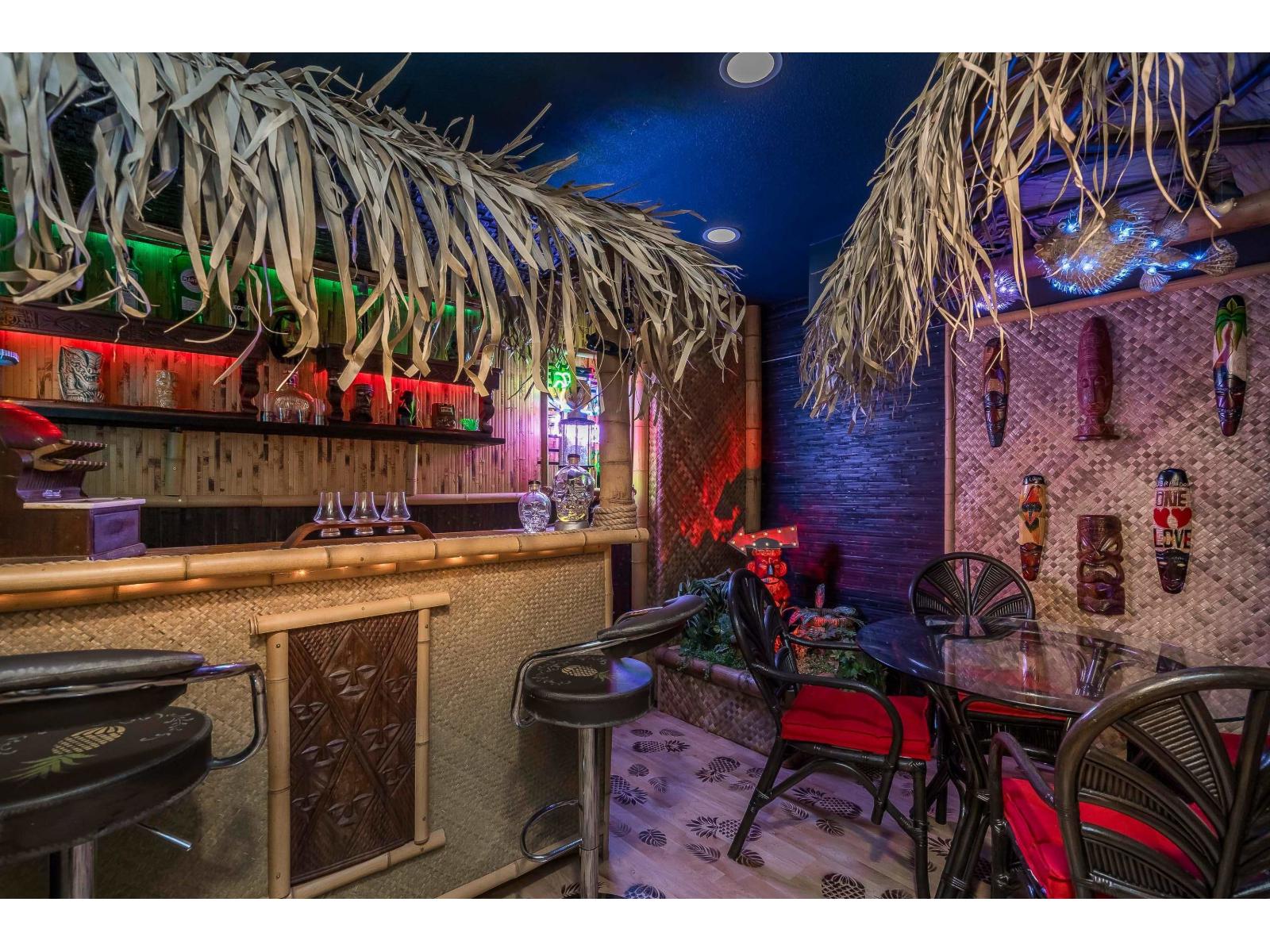 15411 RUSSELL AVENUE, White Rock