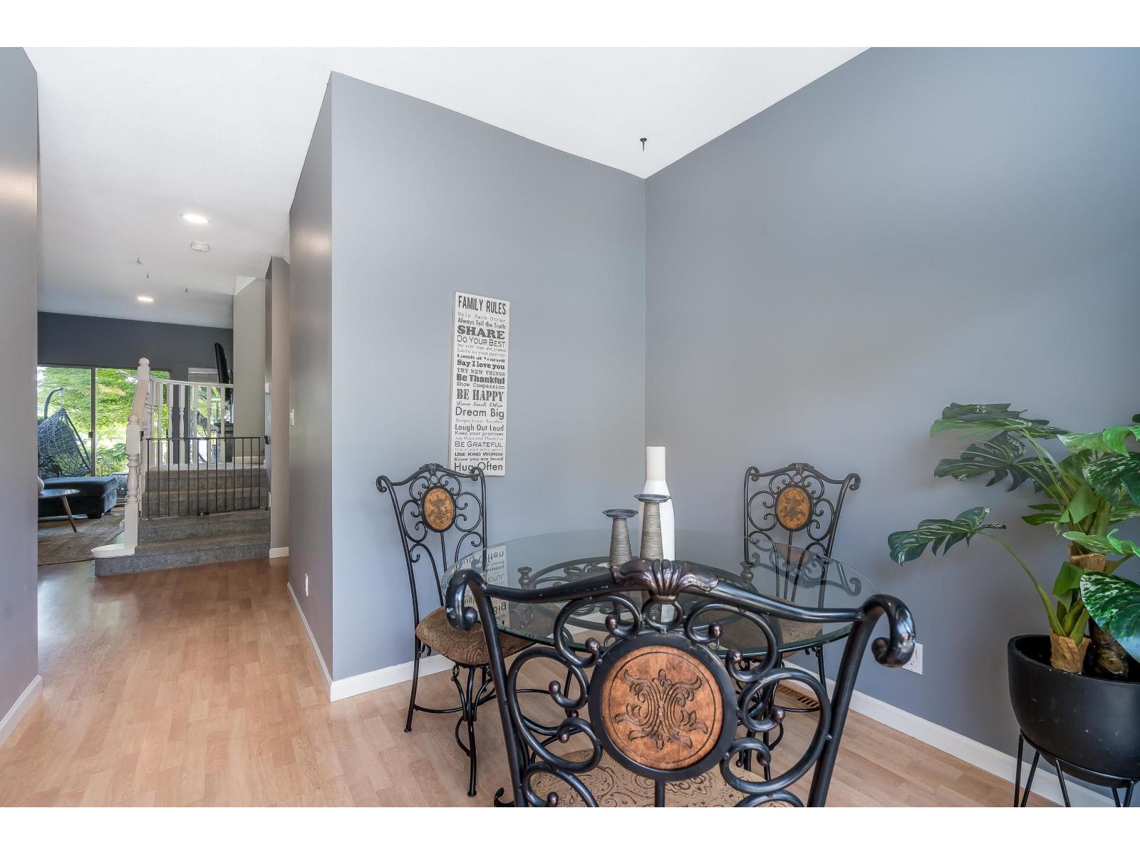 15411 RUSSELL AVENUE, White Rock