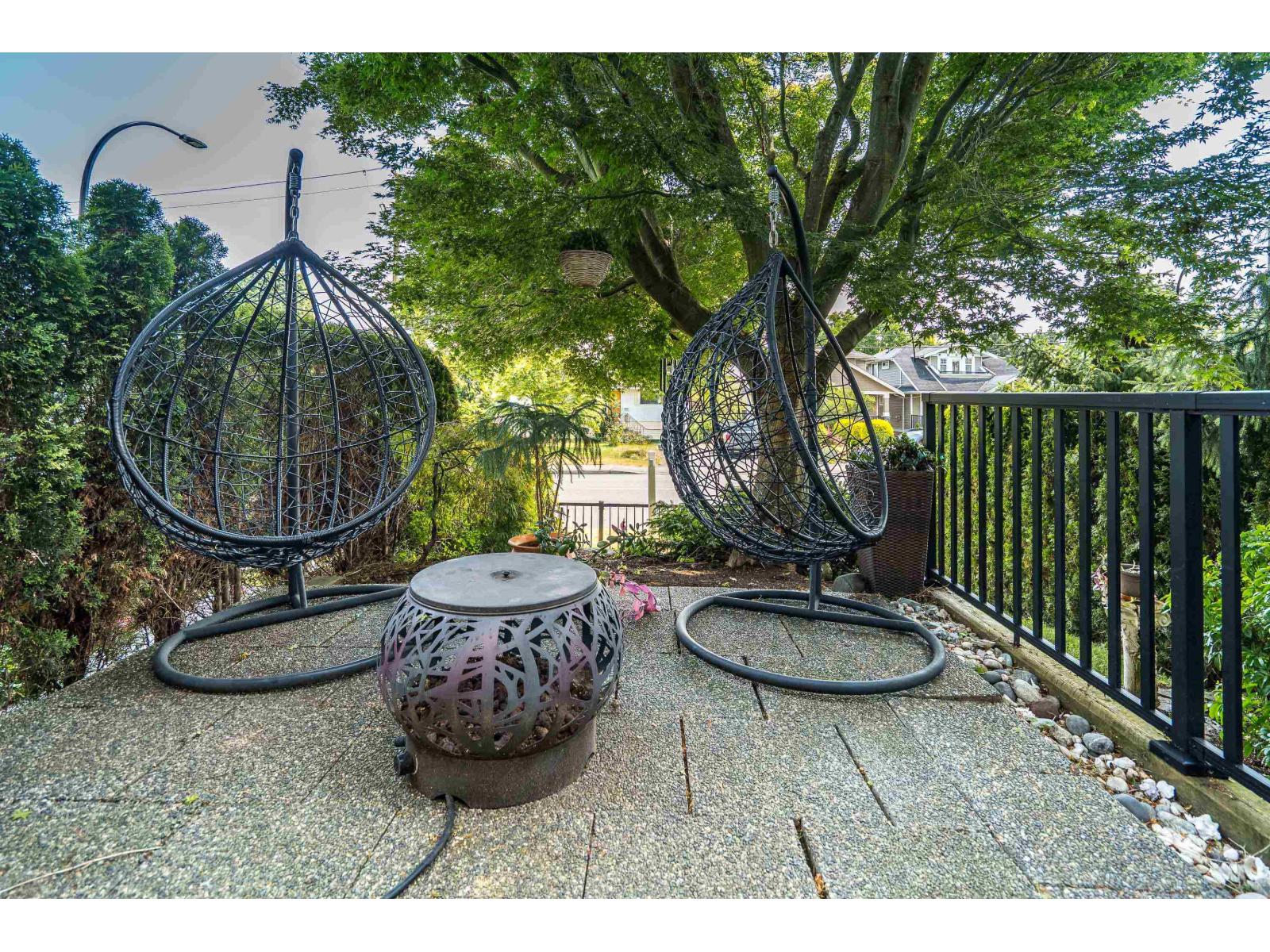 15411 RUSSELL AVENUE, White Rock