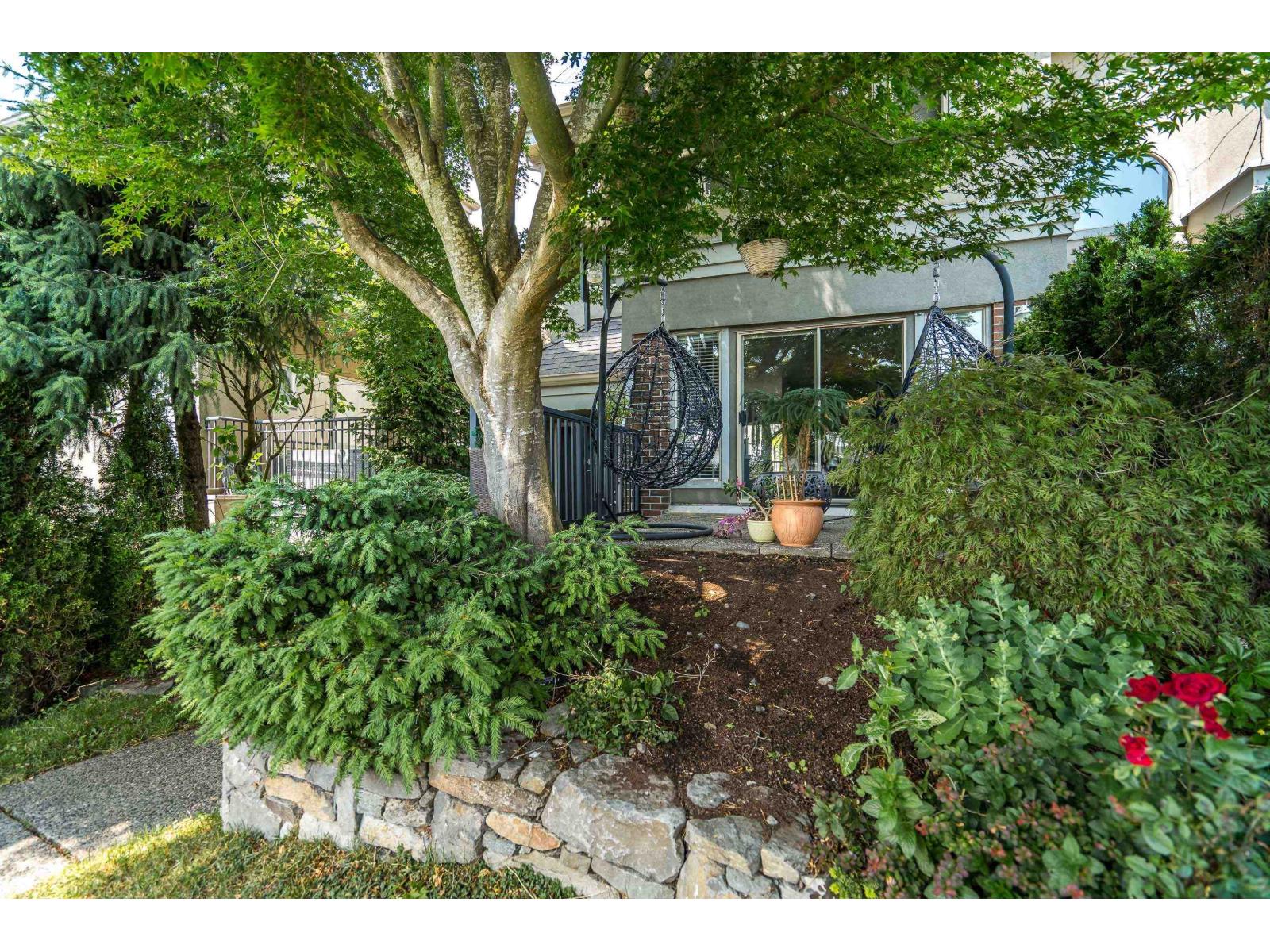 15411 RUSSELL AVENUE, White Rock
