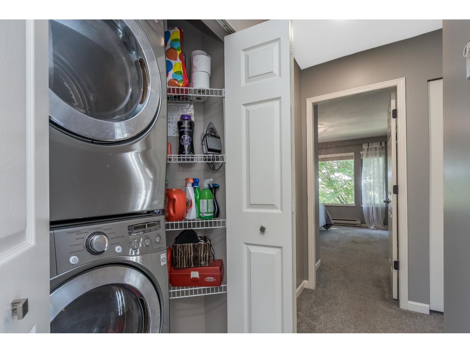 15411 RUSSELL AVENUE, White Rock