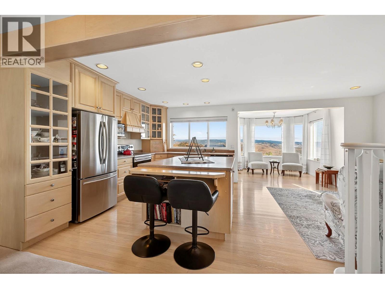 992 Canongate Crescent, Kamloops