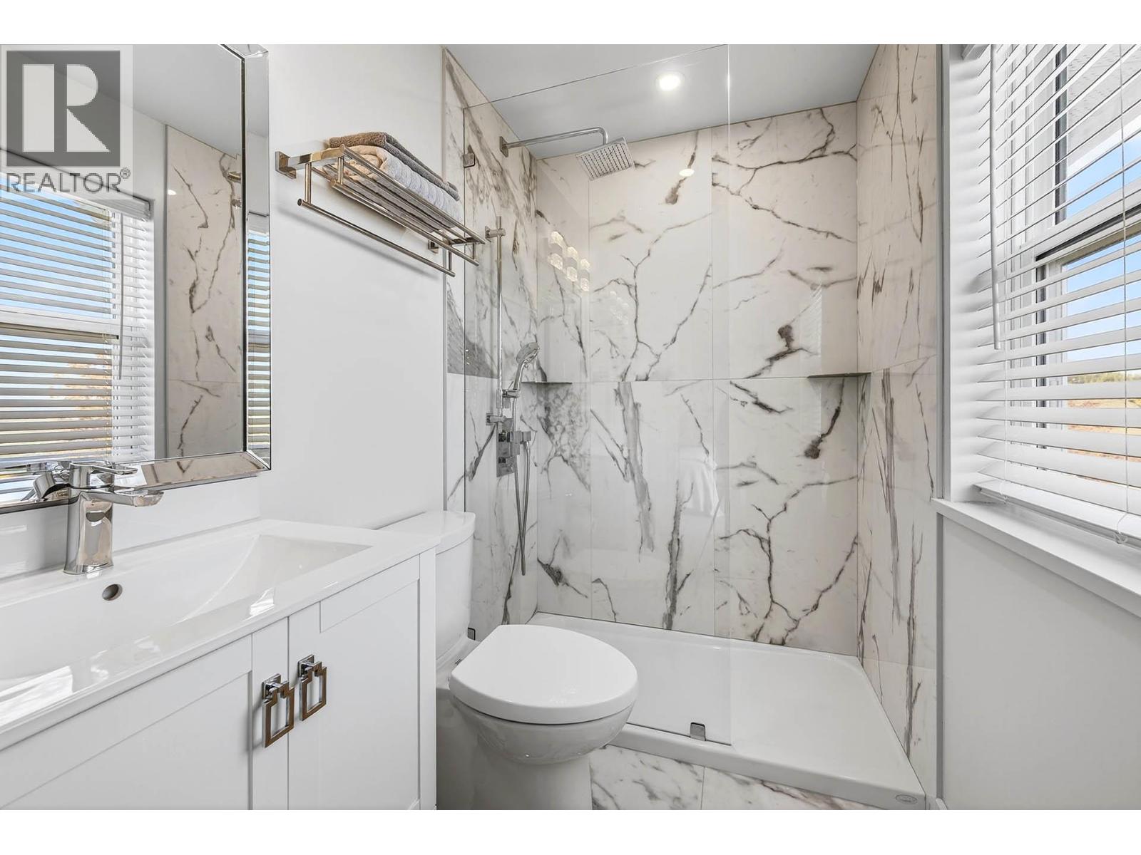 992 Canongate Crescent - 32