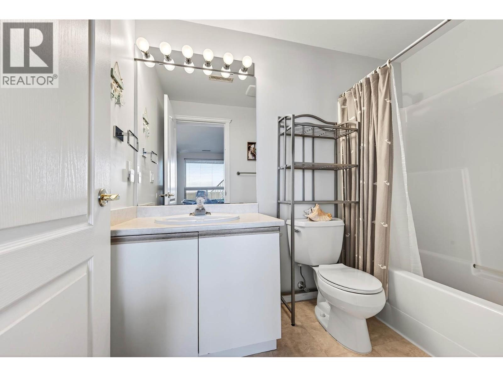 992 Canongate Crescent, Kamloops