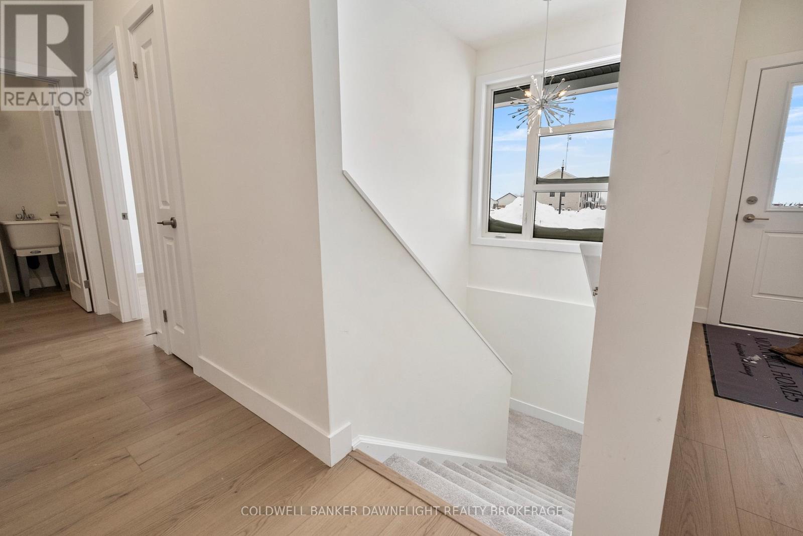 54 MOONLIGHT COURT Property Photo