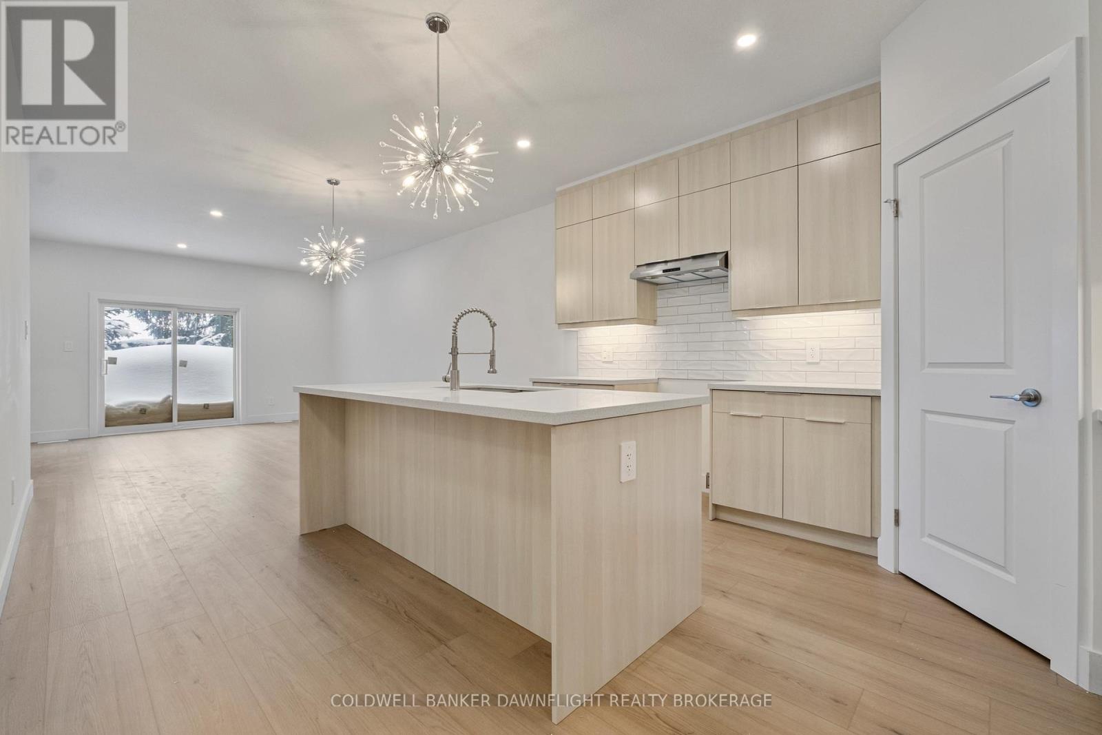 58 MOONLIGHT COURT - Photo 4 of 23, Central Huron (Clinton), Ontario