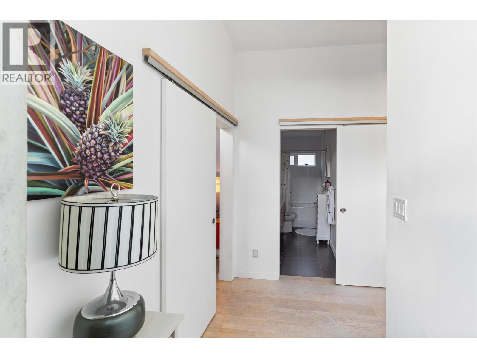 1023 JAY CRESCENT, Squamish