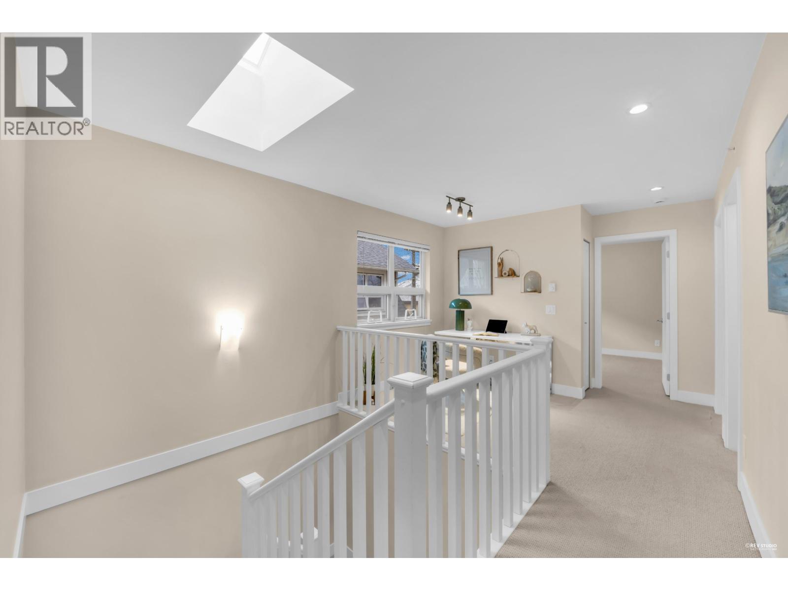 1 258 CAMATA STREET, New Westminster