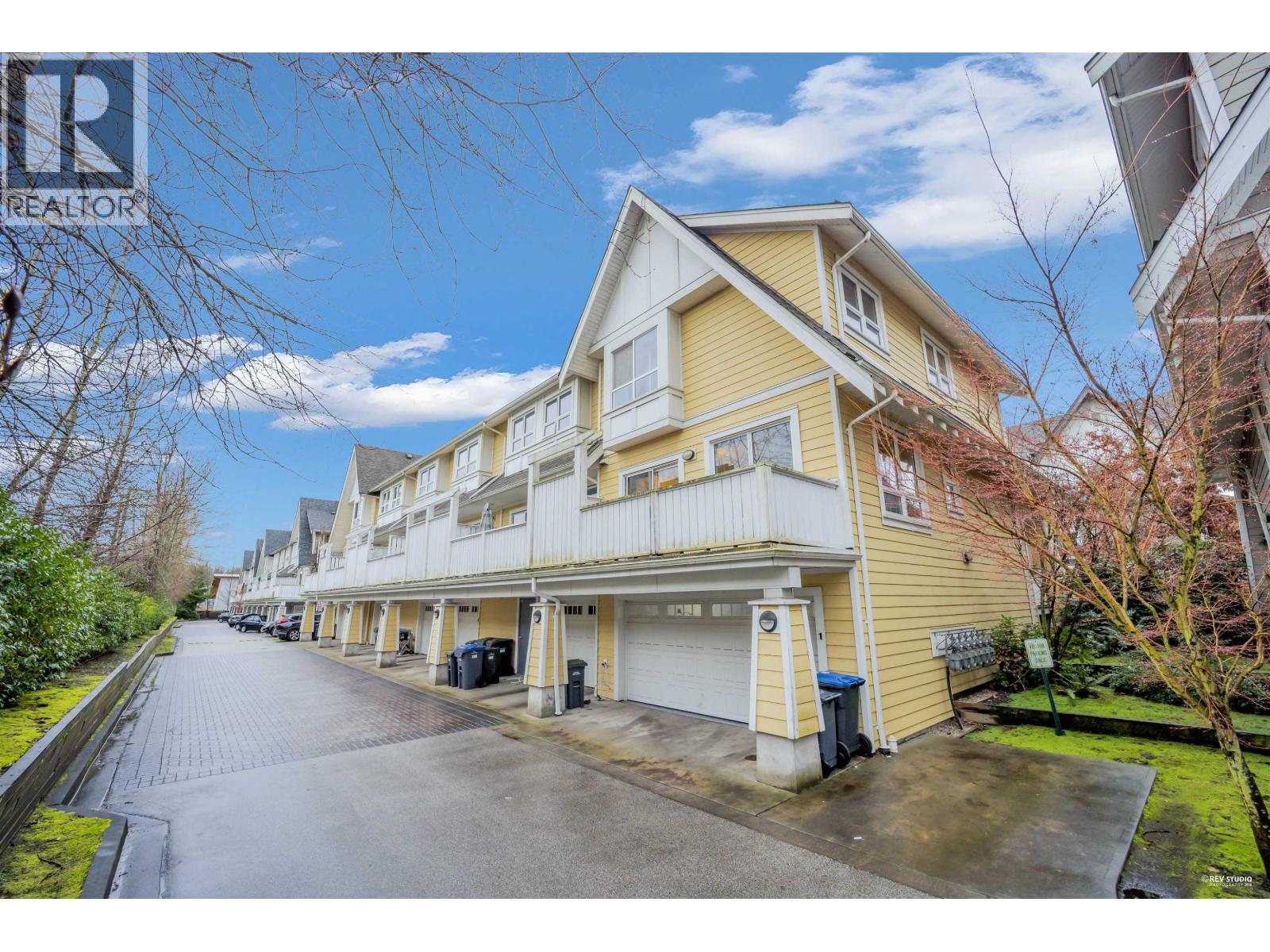 1 258 CAMATA STREET, New Westminster