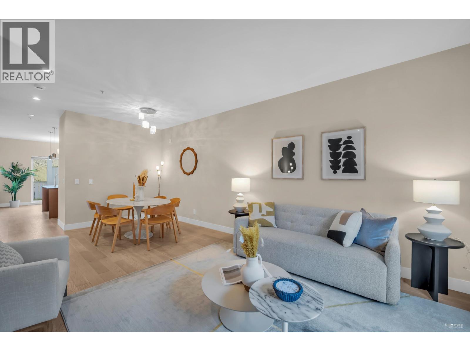 1 258 CAMATA STREET, New Westminster