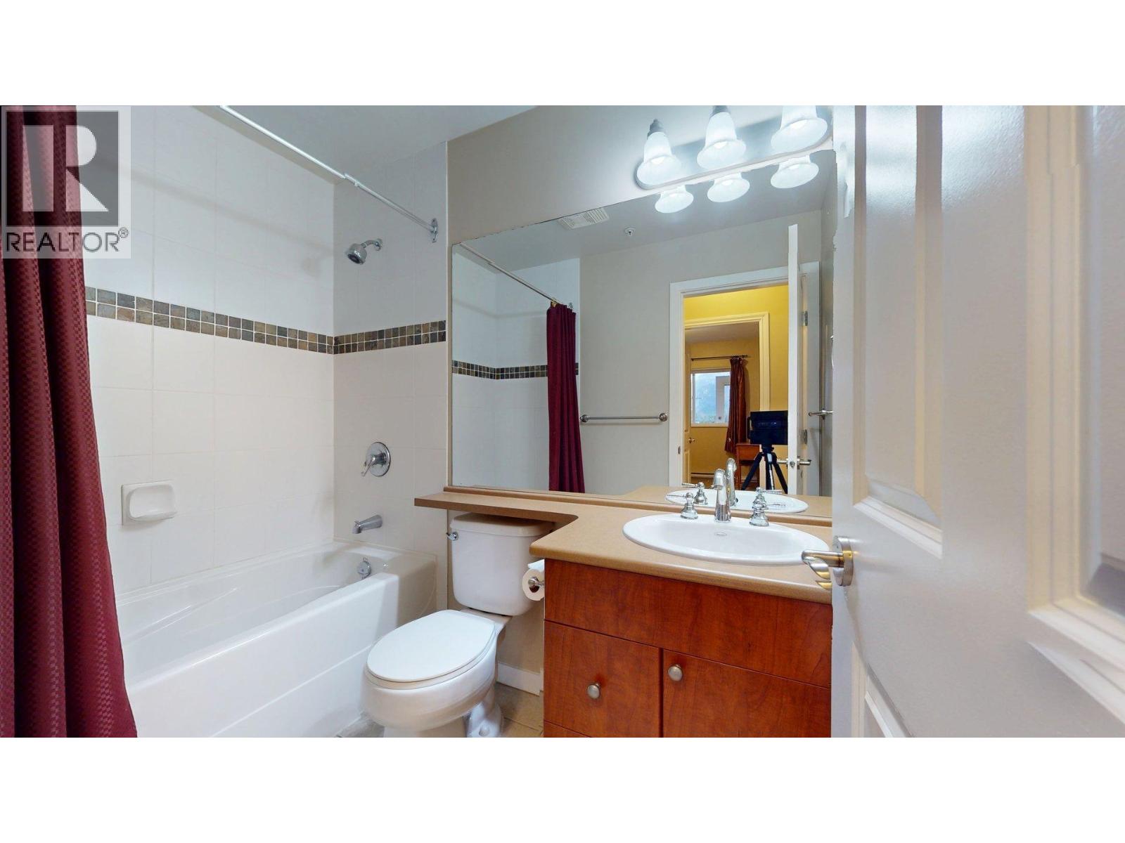 303 40437 TANTALUS ROAD, Squamish