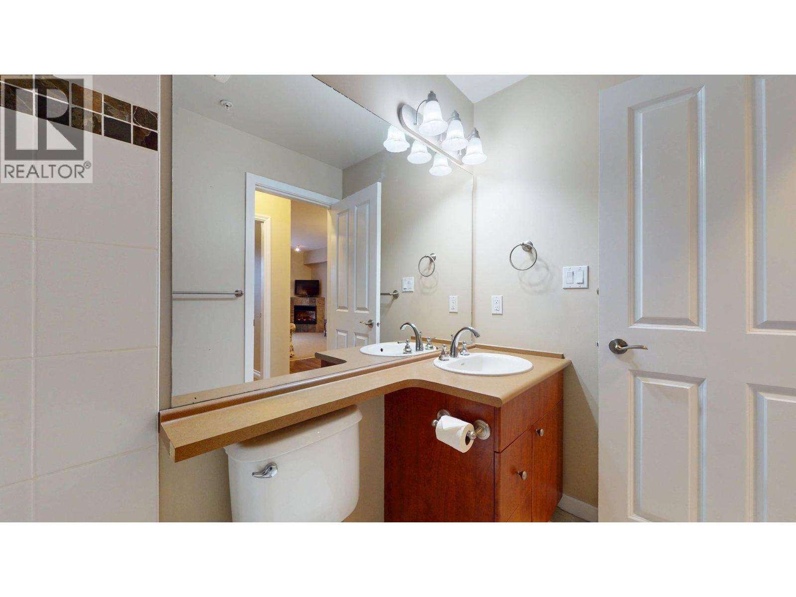 303 40437 TANTALUS ROAD, Squamish