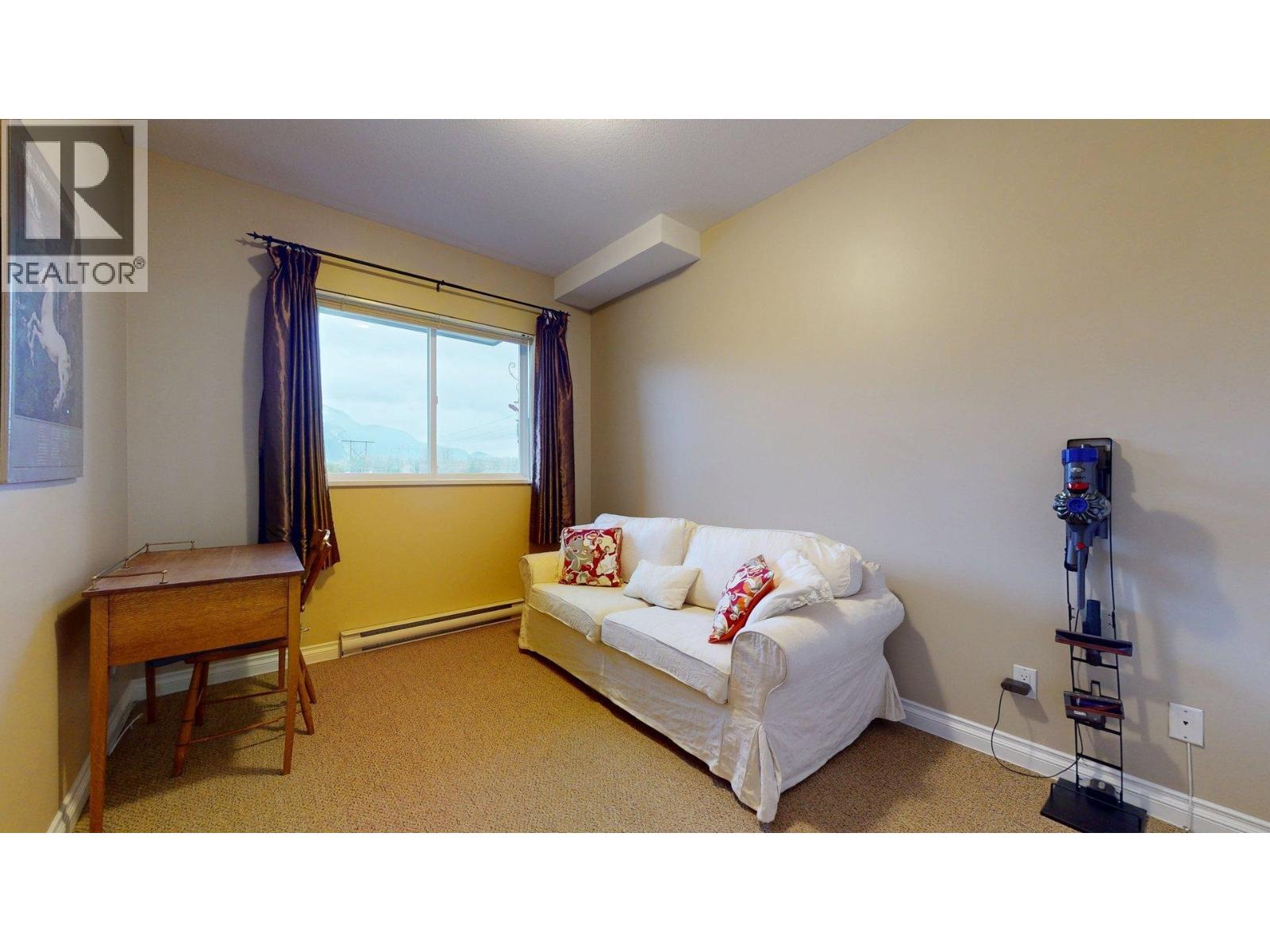 303 40437 TANTALUS ROAD, Squamish