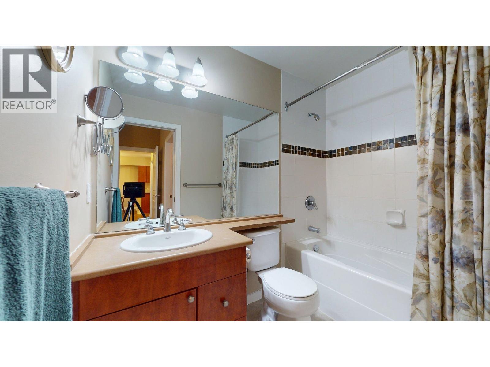 303 40437 TANTALUS ROAD, Squamish