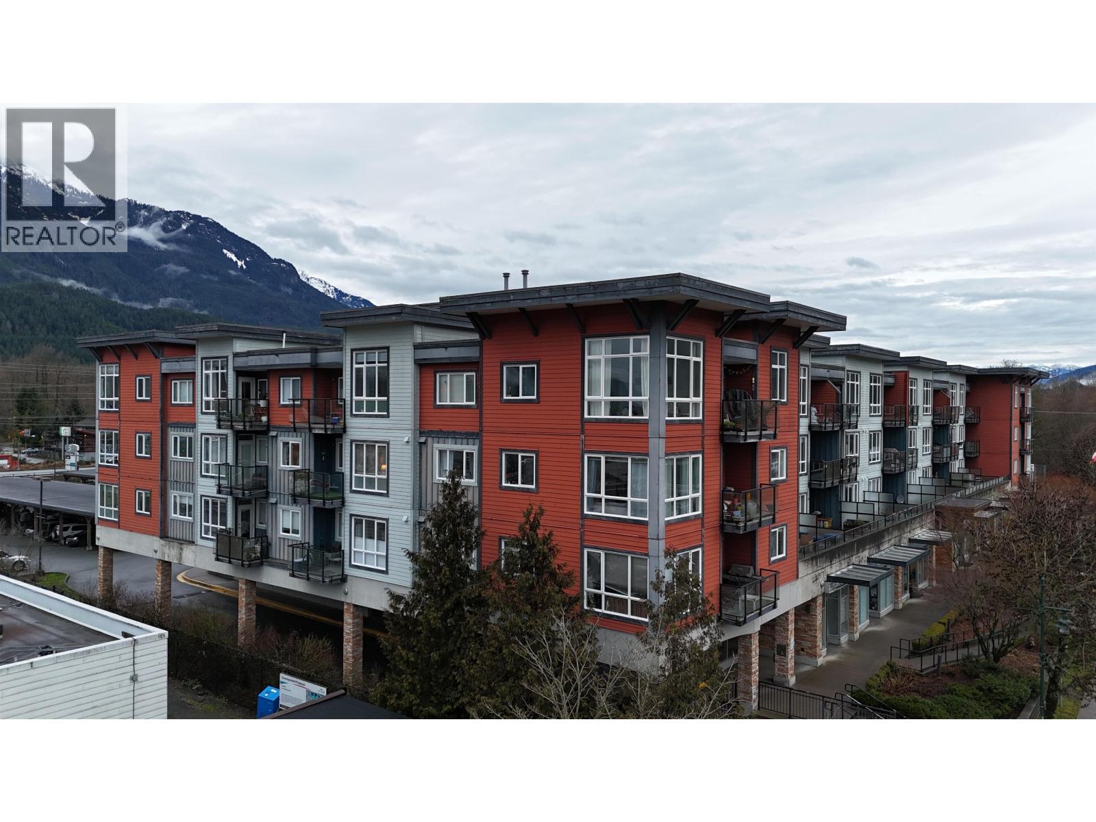 303 40437 TANTALUS ROAD, Squamish