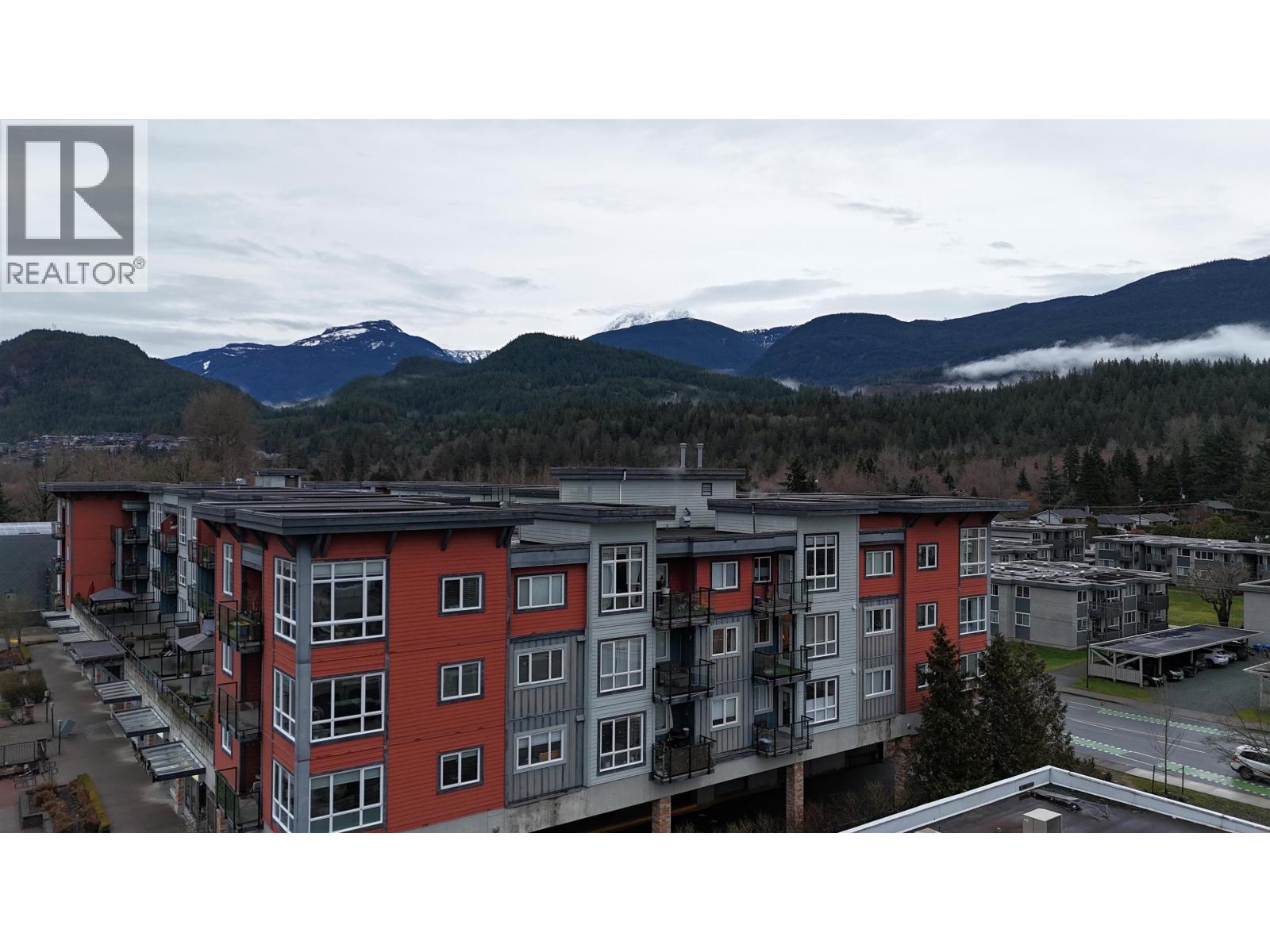 303 40437 TANTALUS ROAD, Squamish