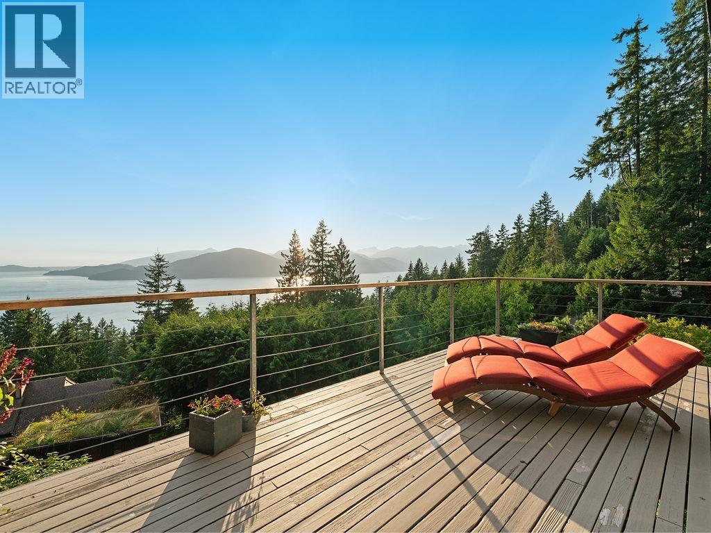 485 TIMBERTOP DRIVE, Lions Bay