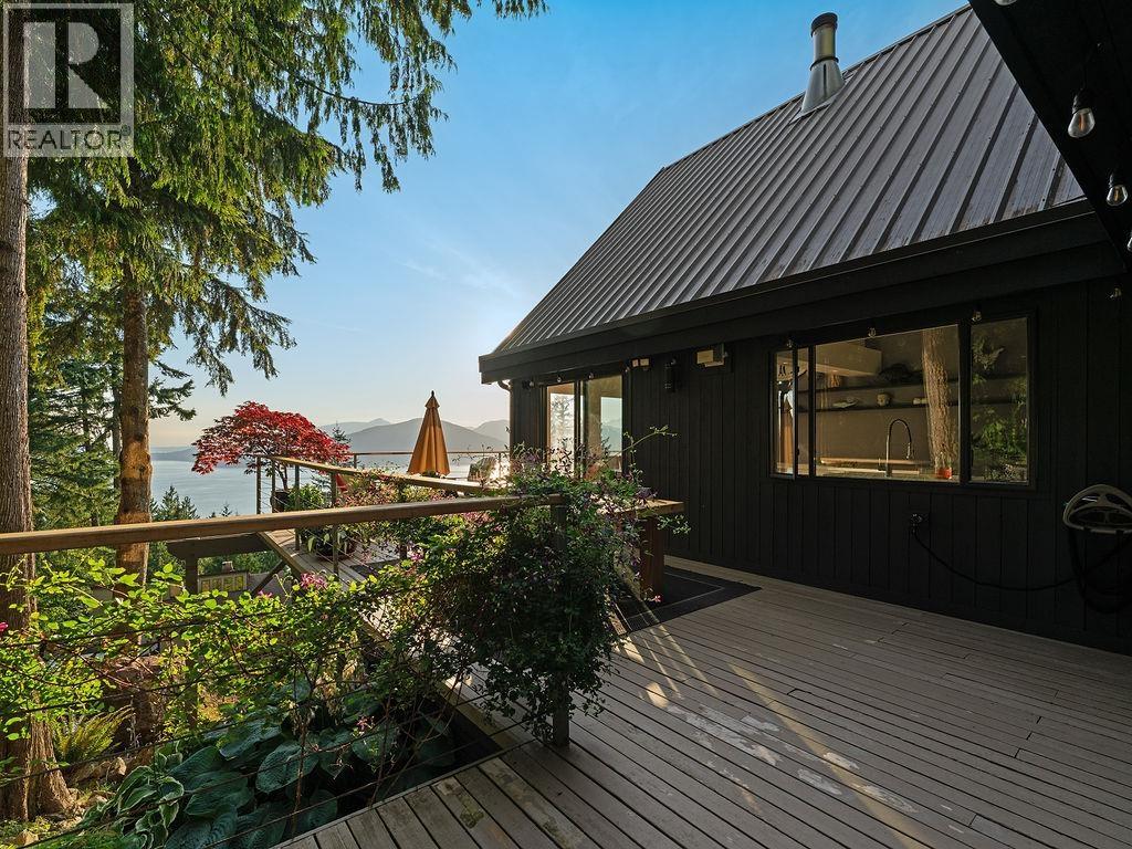 485 TIMBERTOP DRIVE, Lions Bay