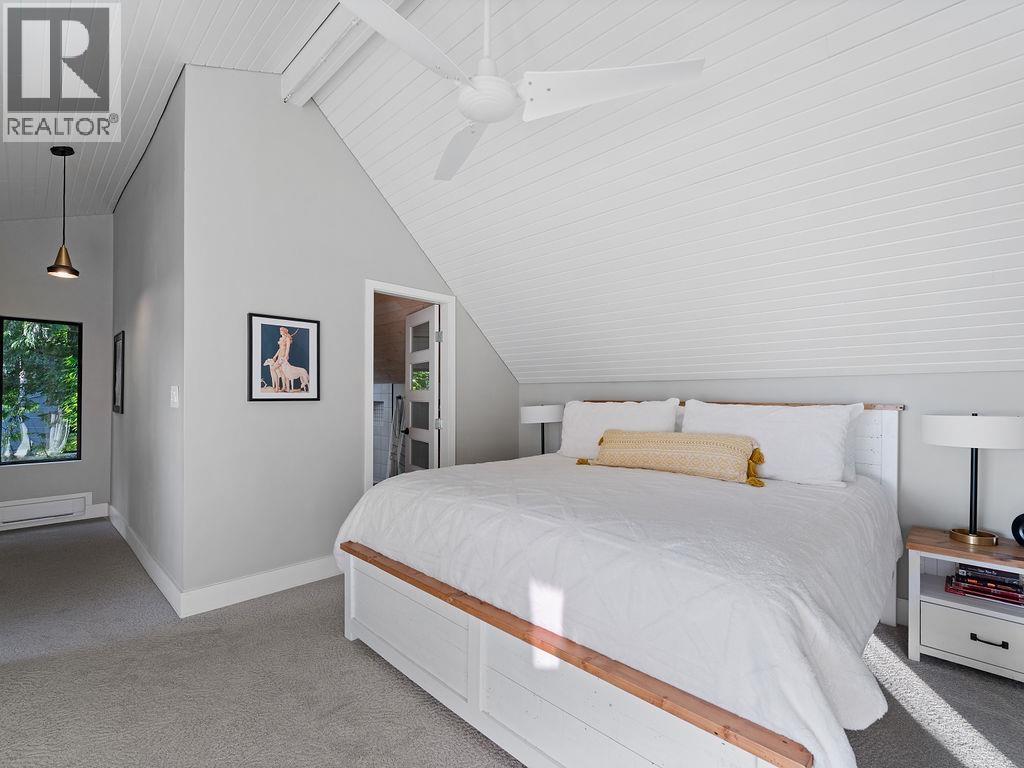 485 TIMBERTOP DRIVE, Lions Bay