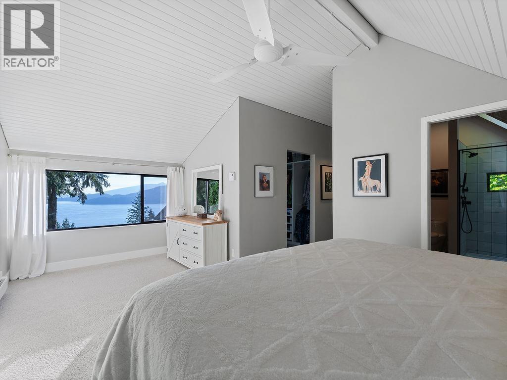 485 TIMBERTOP DRIVE, Lions Bay