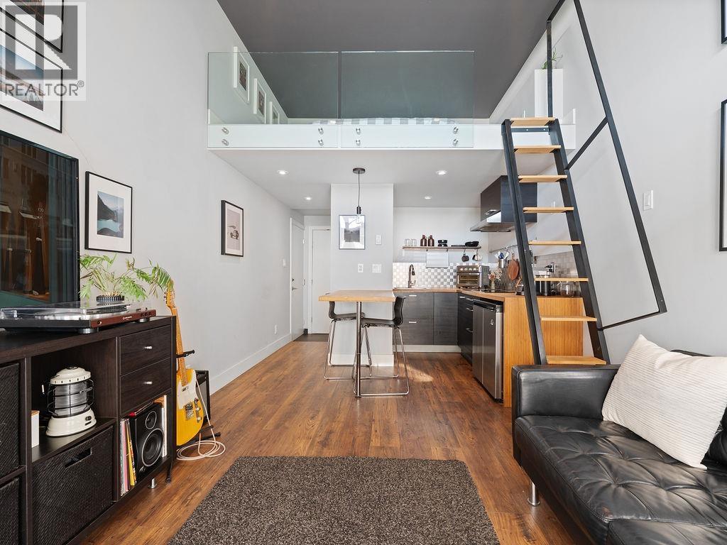 485 TIMBERTOP DRIVE, Lions Bay