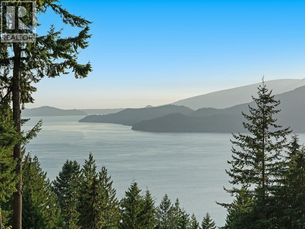 485 TIMBERTOP DRIVE, Lions Bay