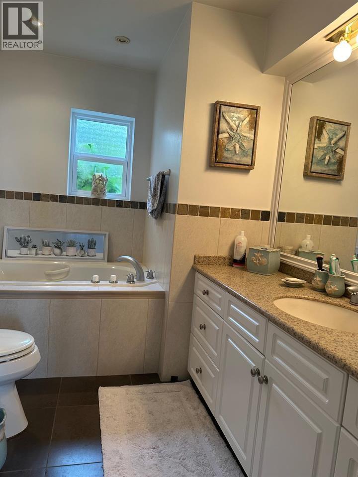 1359 WHITBY ROAD, West Vancouver