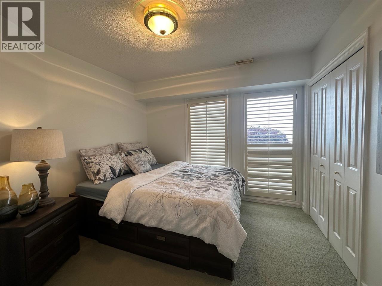 1359 WHITBY ROAD, West Vancouver