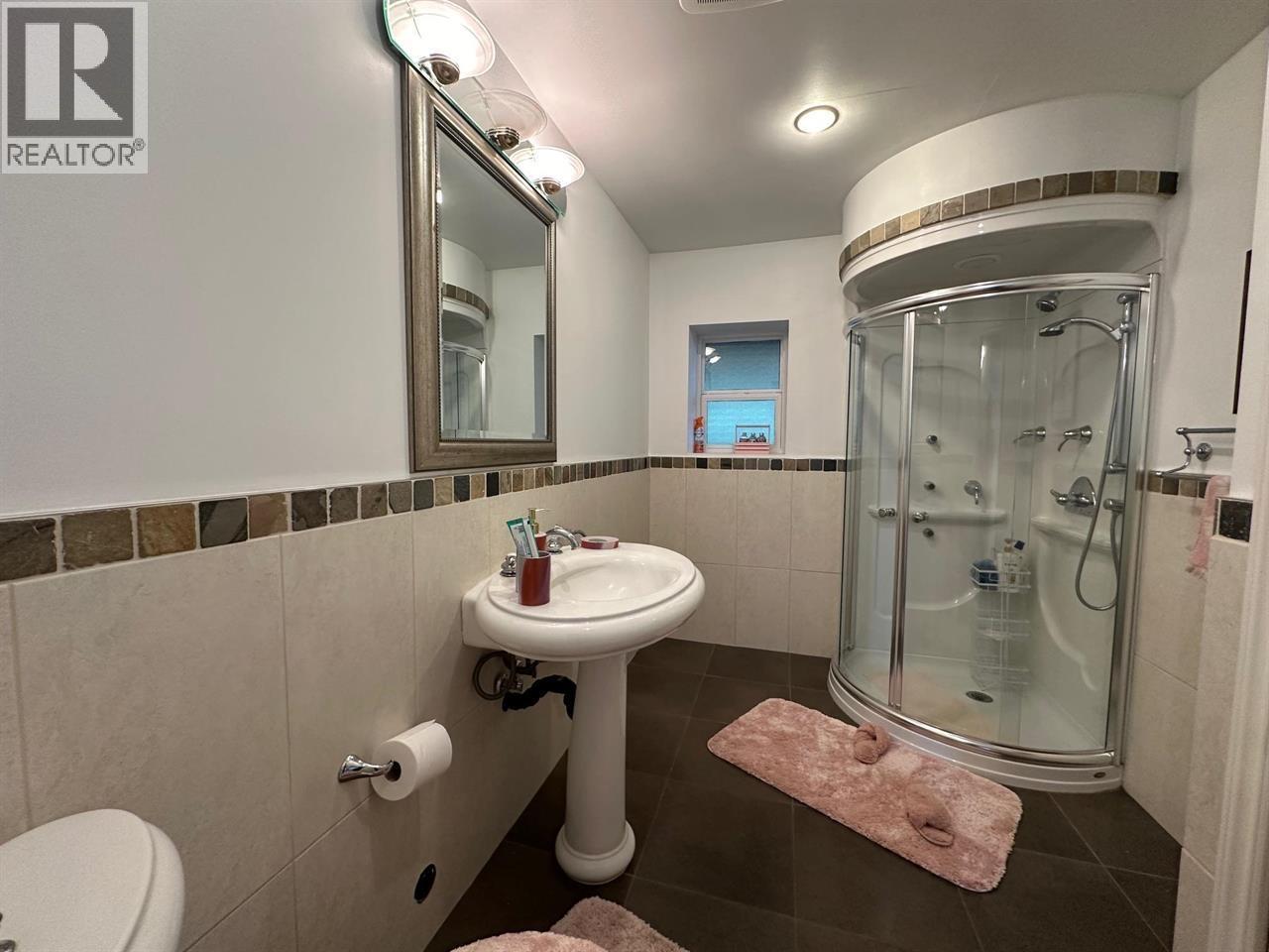 1359 WHITBY ROAD, West Vancouver