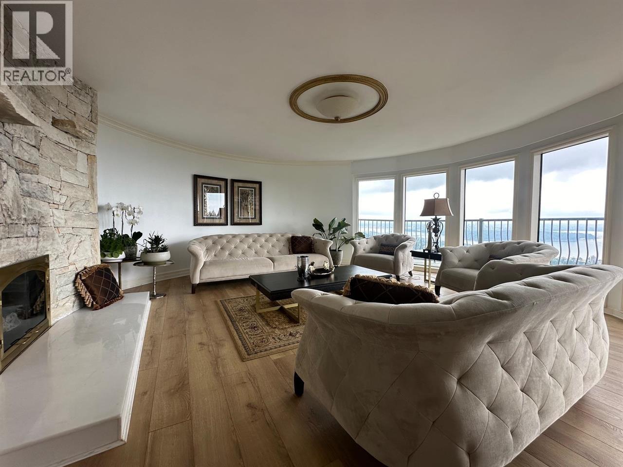 1359 WHITBY ROAD, West Vancouver