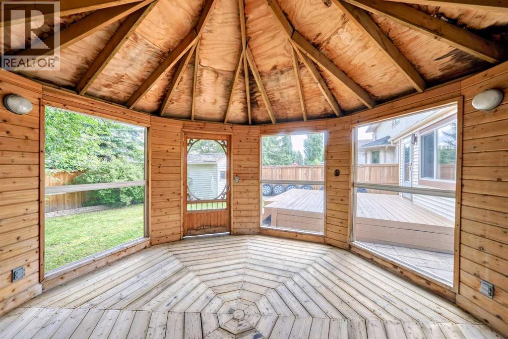 Single Family House for Sale in  Douglas Woods Hill SE Douglasdale/Glen Calgary 