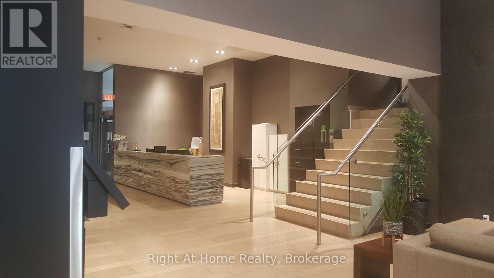 1506 - 1940 IRONSTONE DRIVE - Photo 4 of 31, Burlington (Uptown), Ontario