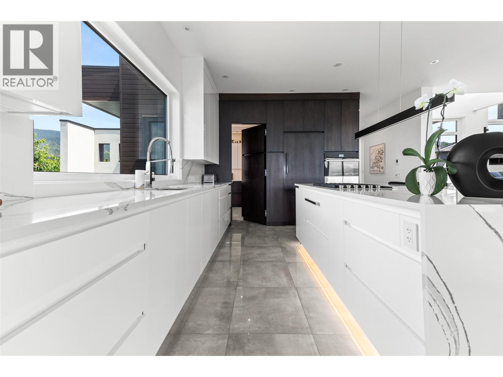 2805 Aikins Loop, Naramata