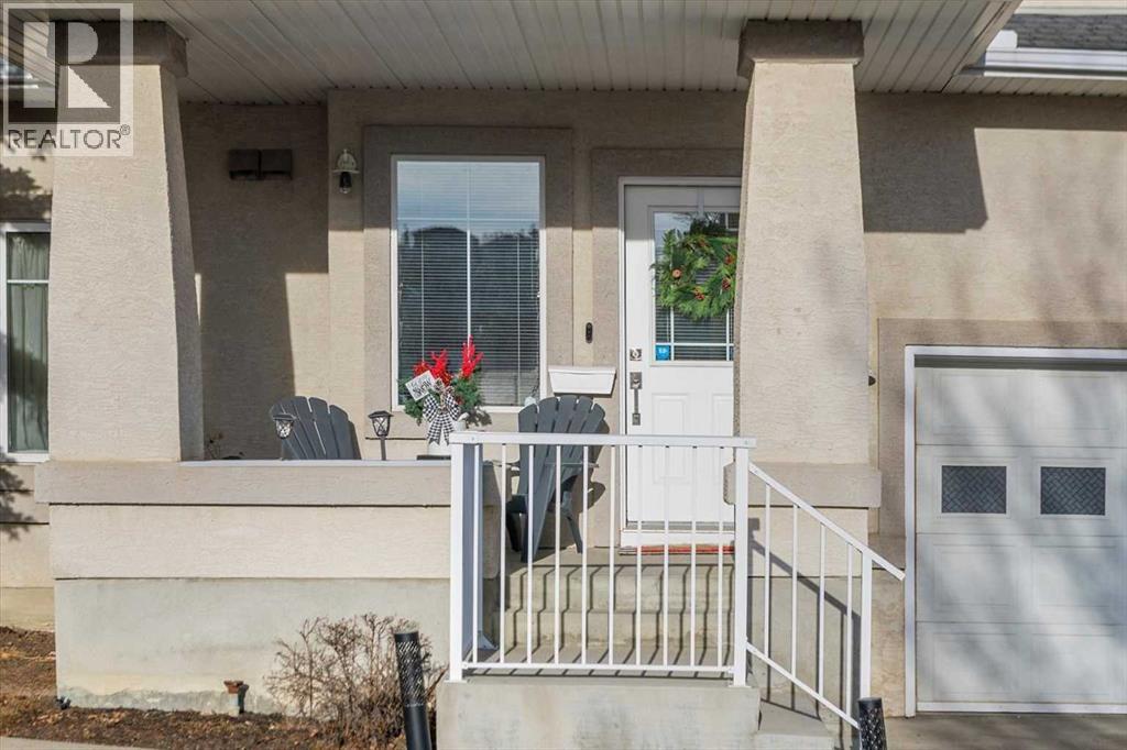 Single Family House Bungalow for Sale in  Edgeridge Terrace NW Edgemont Calgary 