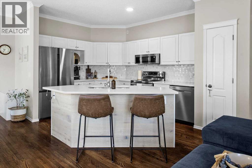 Single Family House Bungalow for Sale in  Edgeridge Terrace NW Edgemont Calgary 