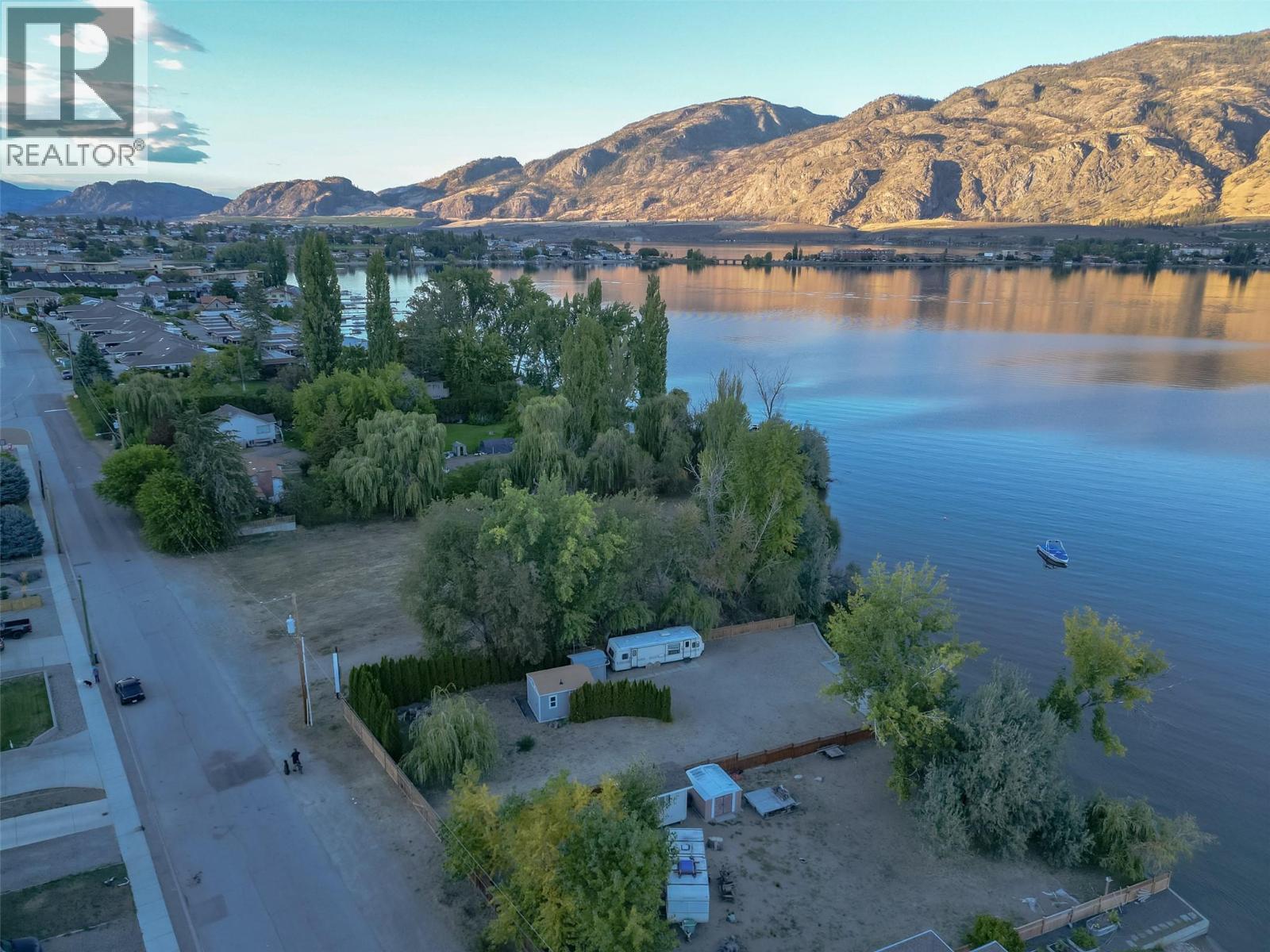  4025 Oleander Drive, Osoyoos