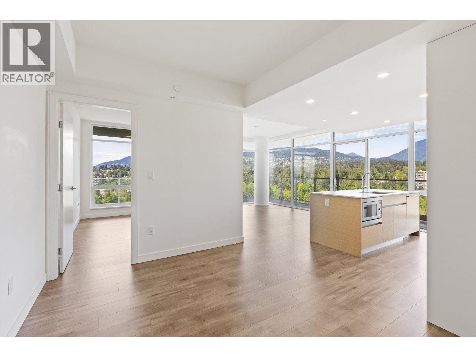 1708 200 KLAHANIE COURT, West Vancouver