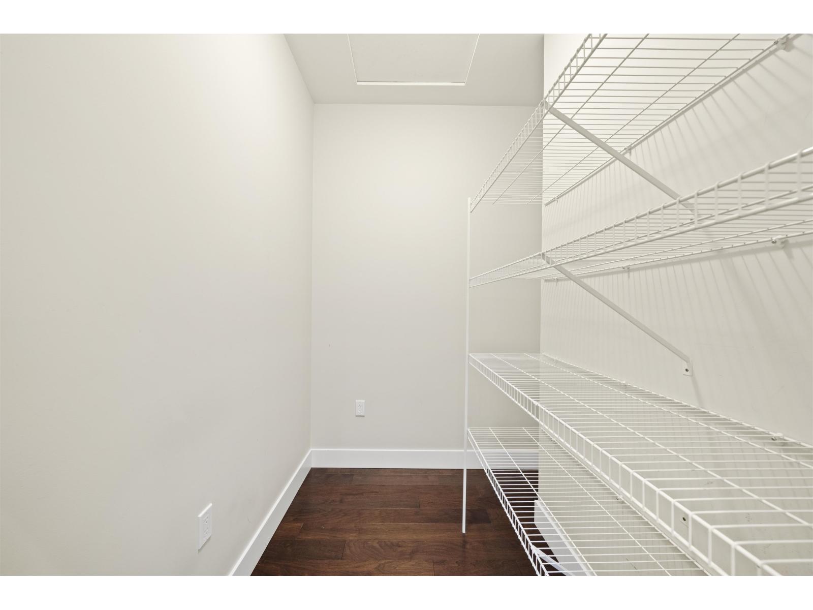 209 13585 16 AVENUE, Surrey