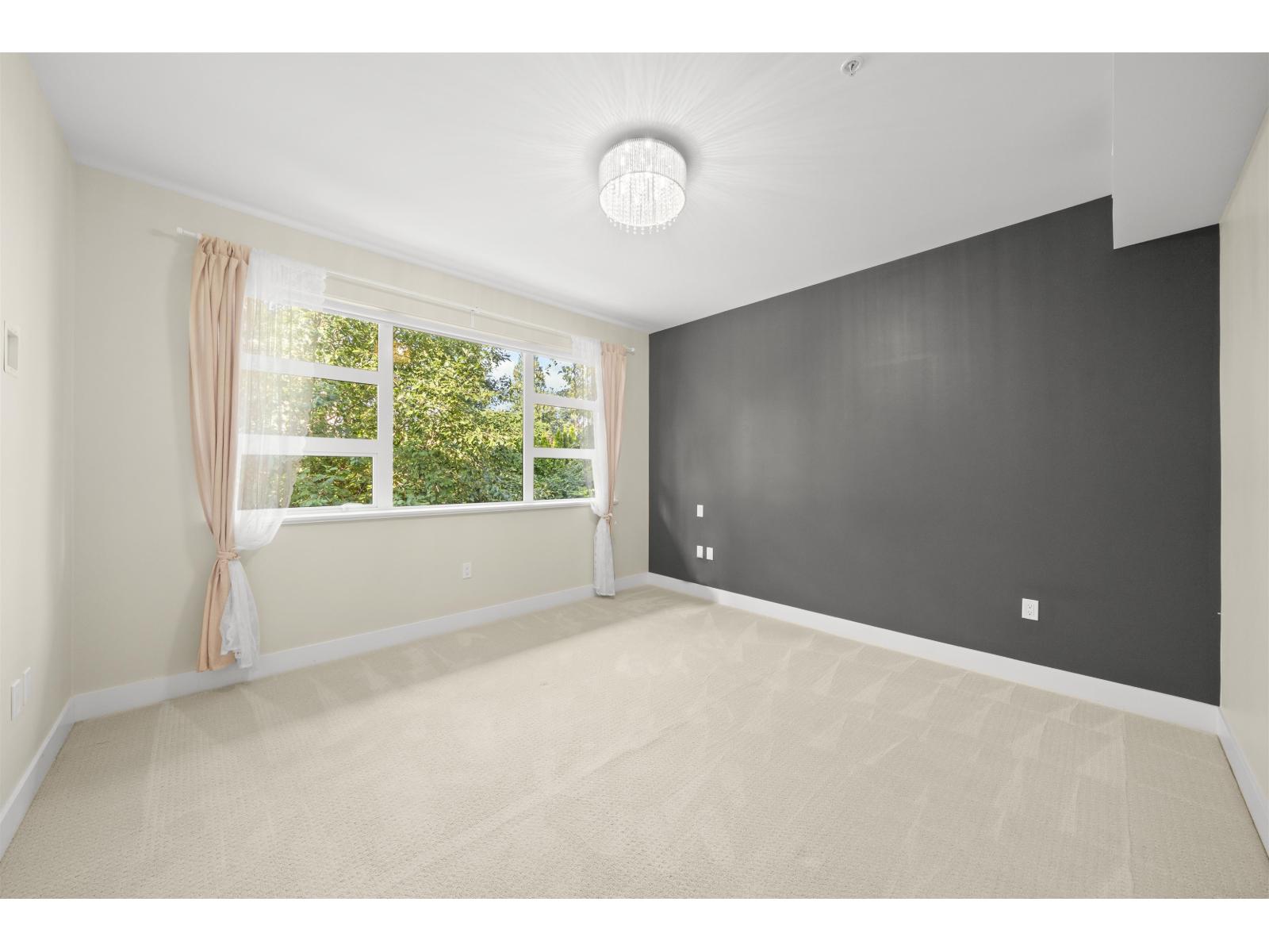 209 13585 16 AVENUE, Surrey