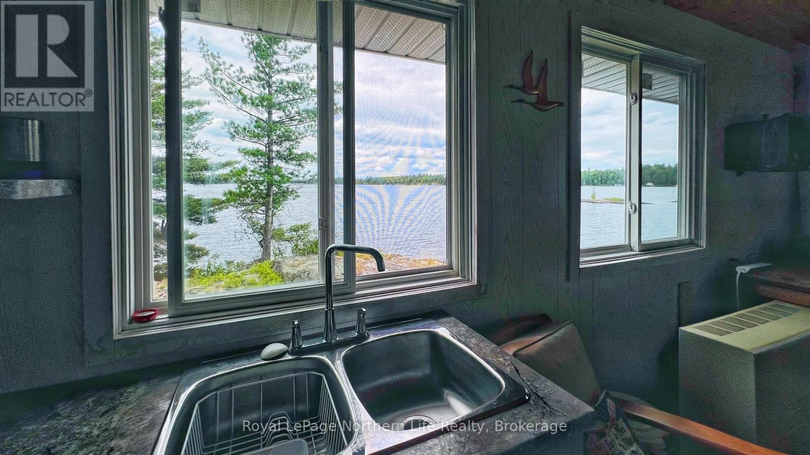 Single Family House Bungalow for Sale in N/A PARCEL  SEC NS Parry Sound Remote Area (Patterson) 