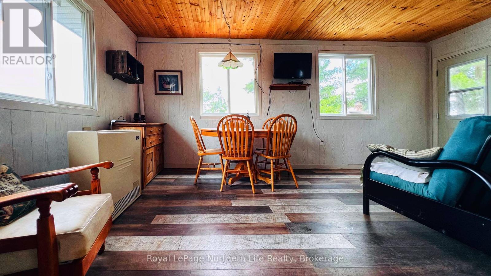 Single Family House Bungalow for Sale in N/A PARCEL  SEC NS Parry Sound Remote Area (Patterson) 