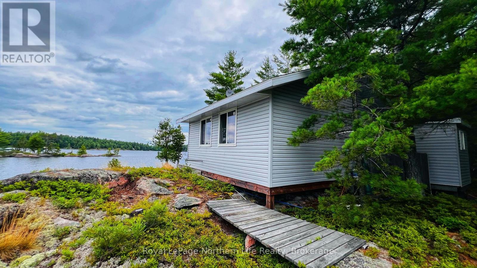 Single Family House Bungalow for Sale in N/A PARCEL  SEC NS Parry Sound Remote Area (Patterson) 