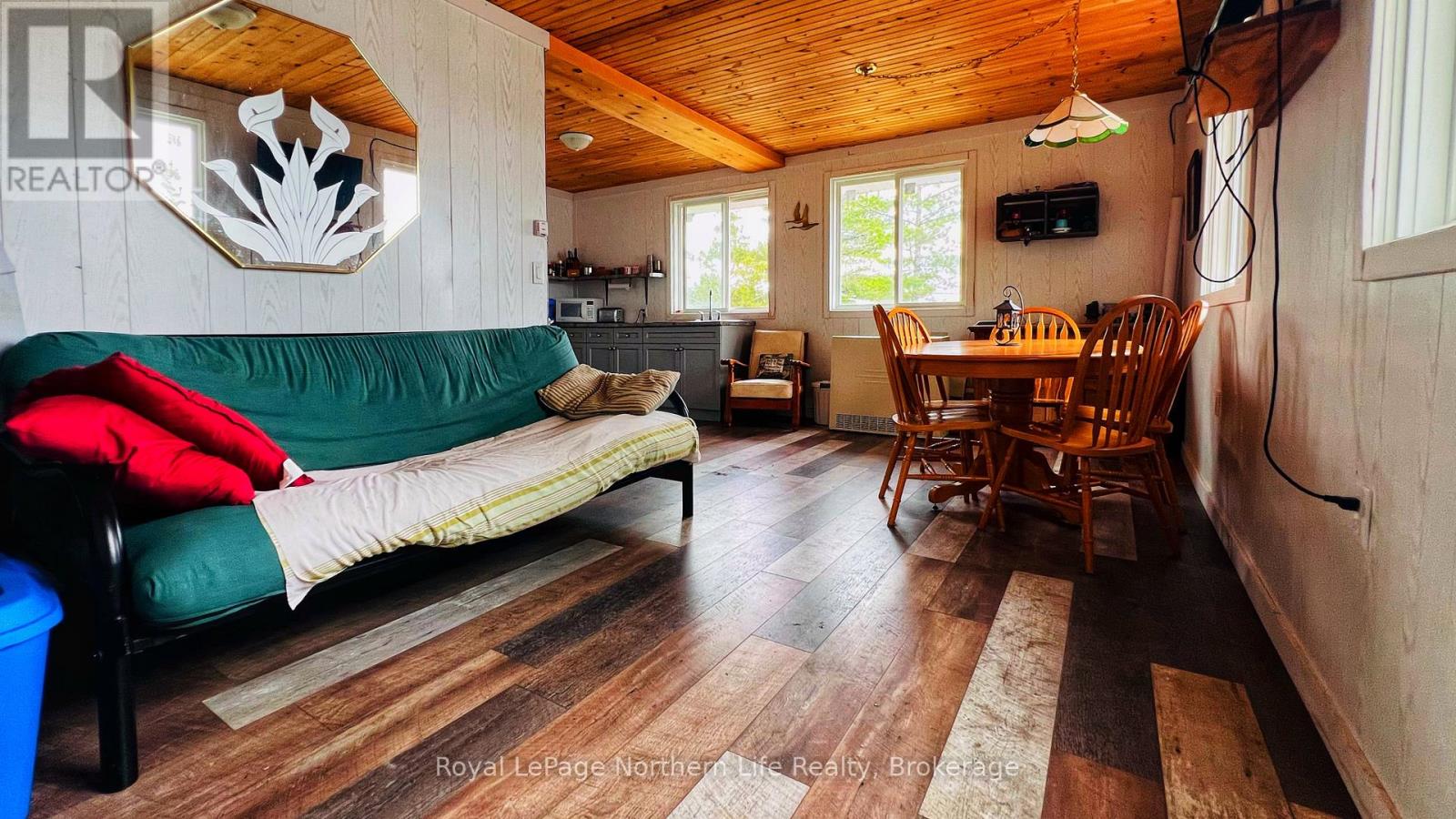 Single Family House Bungalow for Sale in N/A PARCEL  SEC NS Parry Sound Remote Area (Patterson) 